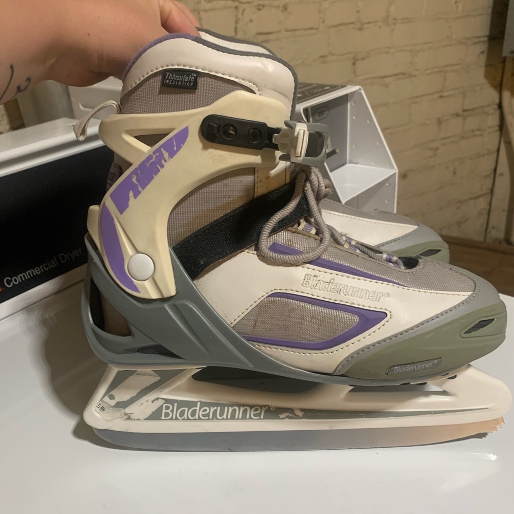 Bladerunner Women's Ice Skates - Cream and Purple